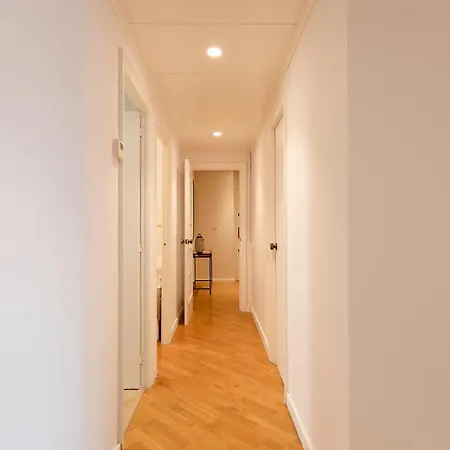 Long Term Gran Via Apartment *
